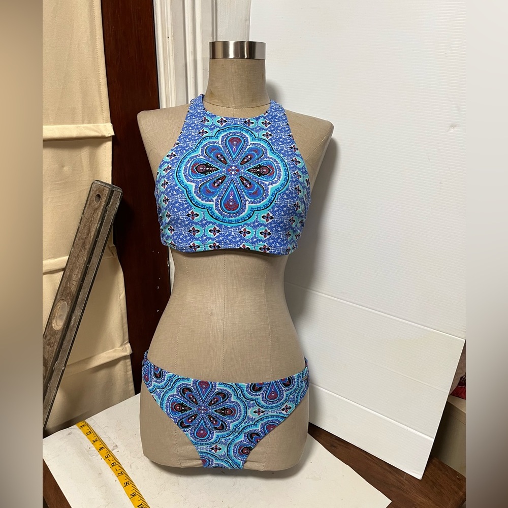 Holllister size large bikini
